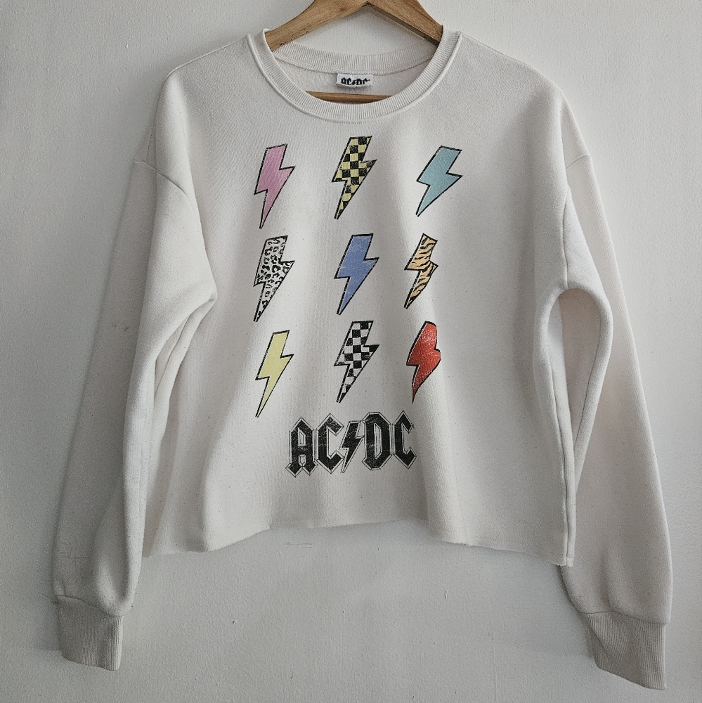 Vintage Style ACDC Lightning Bolt Band Cut Off White Sweatshirt Size Medium